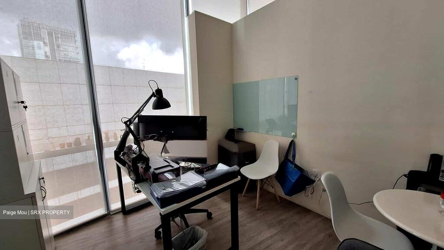 Oxley Tower (D1), Office #481646521